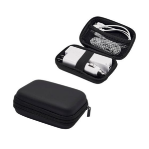 SET055, SET CARRY. Incluye batería auxiliar de 2,600 mAh, cargador para automóvil, cargador de pared, audífonos, cable cargador USB 3-en-1 (micro USB, tipo C y Lightning) y estuche.
